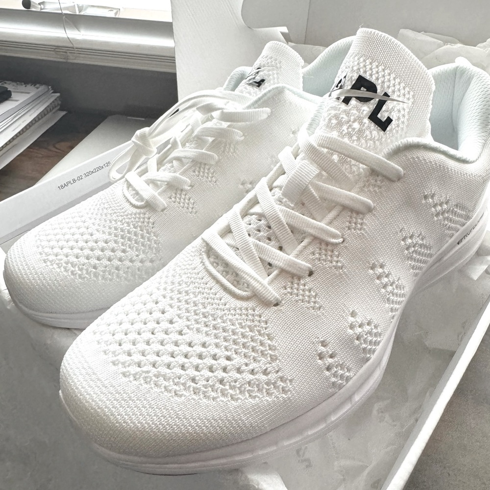 APL TechLoom Pro White Sneaker (10 M/ 11-11.5 W)